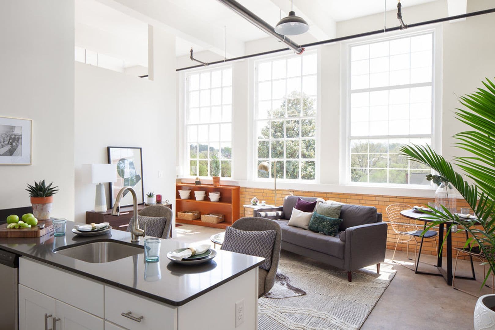 Vinton Apartment: 100 Highland Road