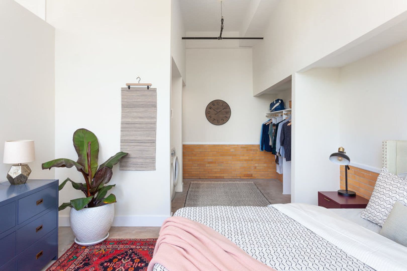 Vinton Apartment: 100 Highland Road