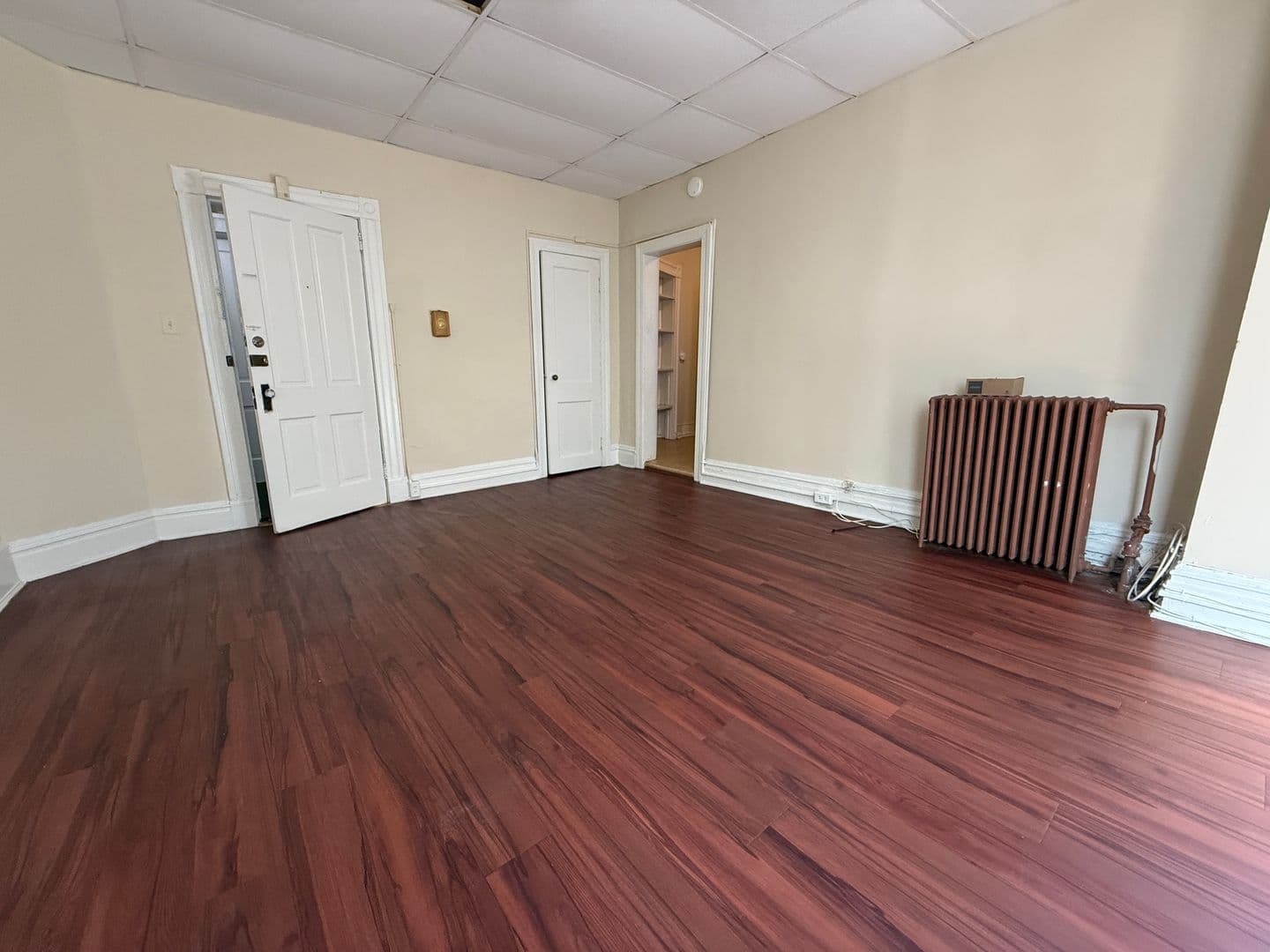 Richmond Apartment: 2704 Grove Avenue