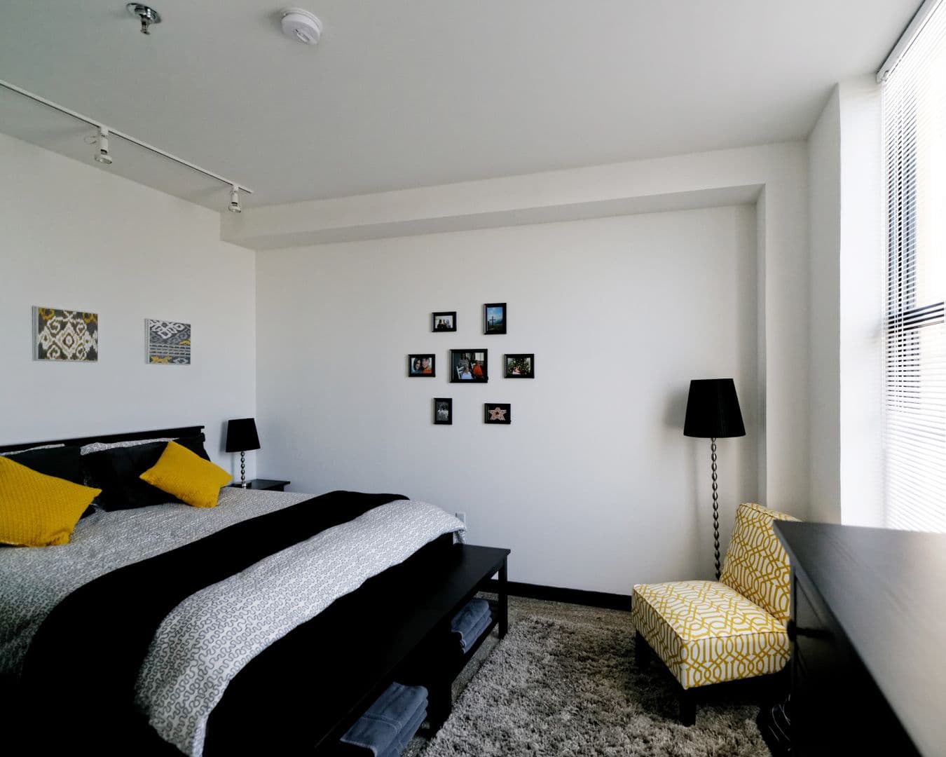 Roanoke Apartment: 301 1ST St. SW