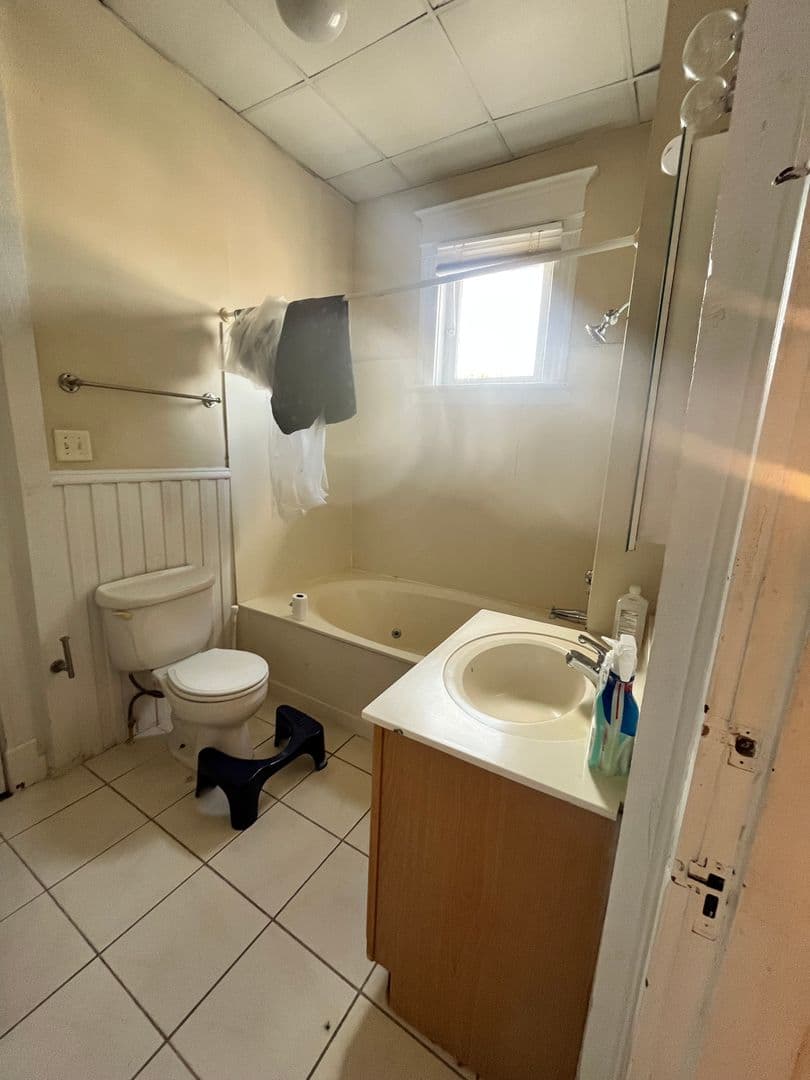Richmond Apartment: 320 N. 25th St.