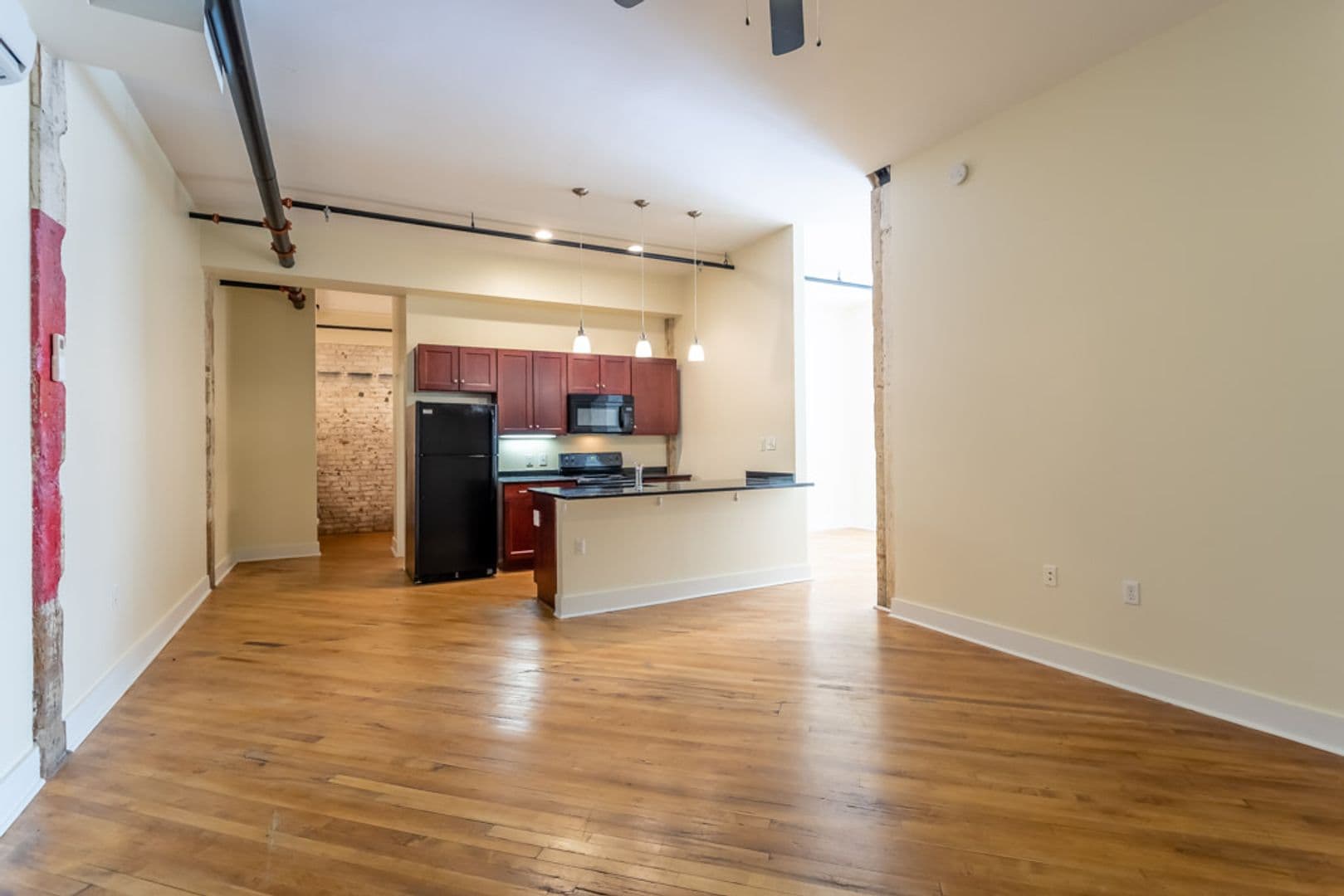 Bedford Apartment: 412 Jackson Street