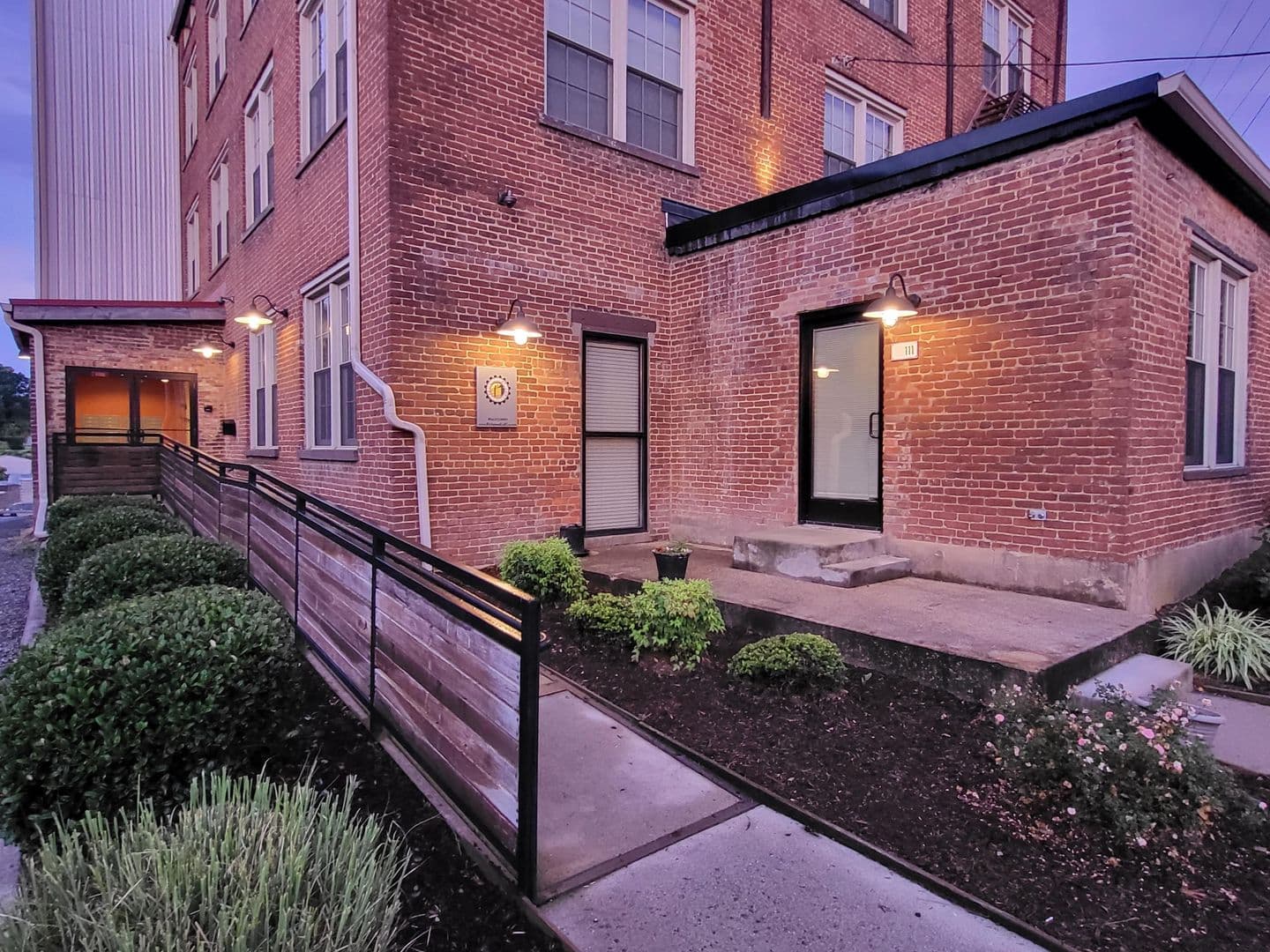 Bedford Apartment: 412 Jackson Street