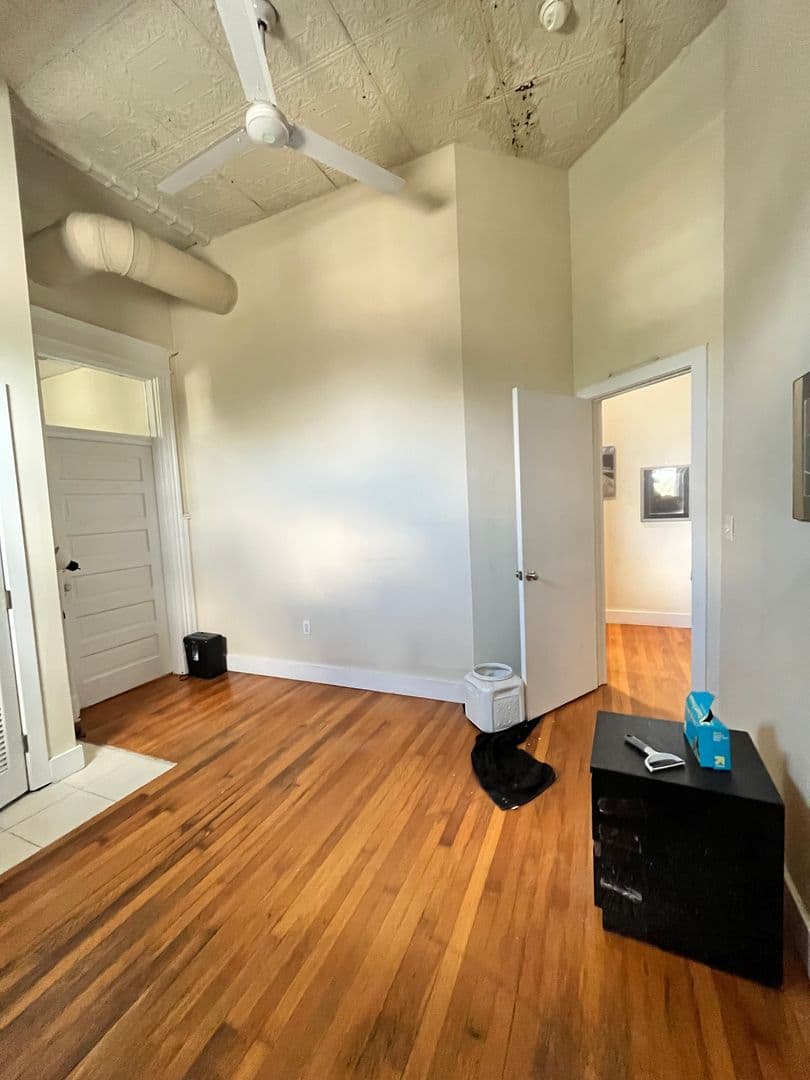 Richmond Apartment: 320 N. 25th St.