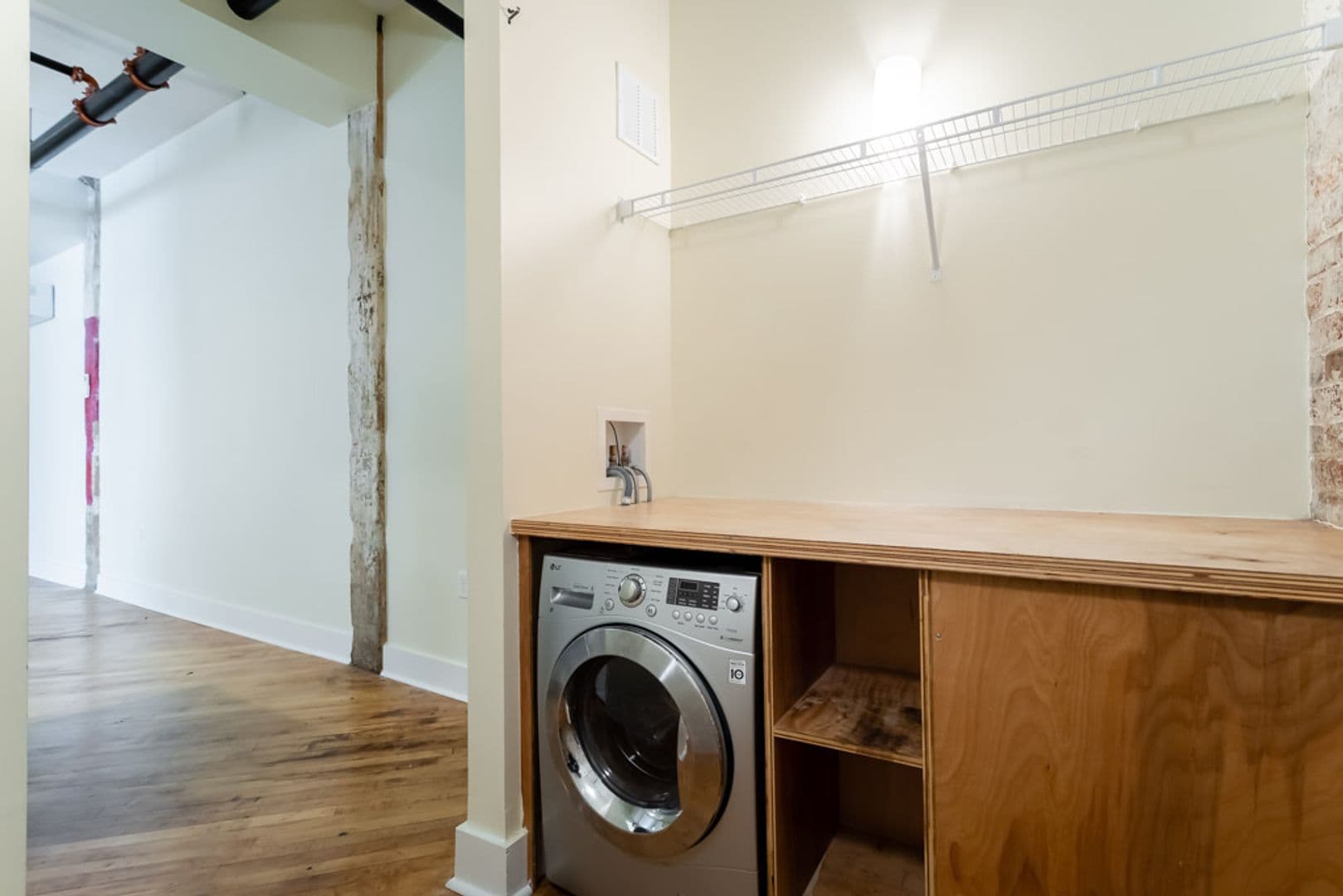 Bedford Apartment: 412 Jackson Street
