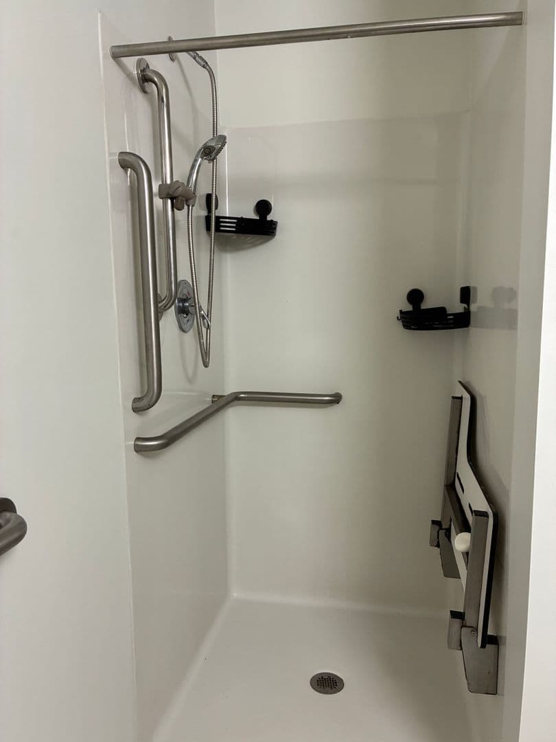 Petersburg Apartment: 219 E Bank St - Apt 131