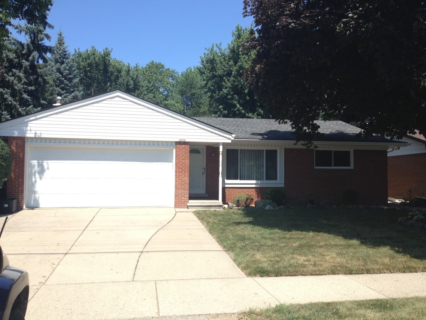 LIVONIA House: 35936 JOY RD