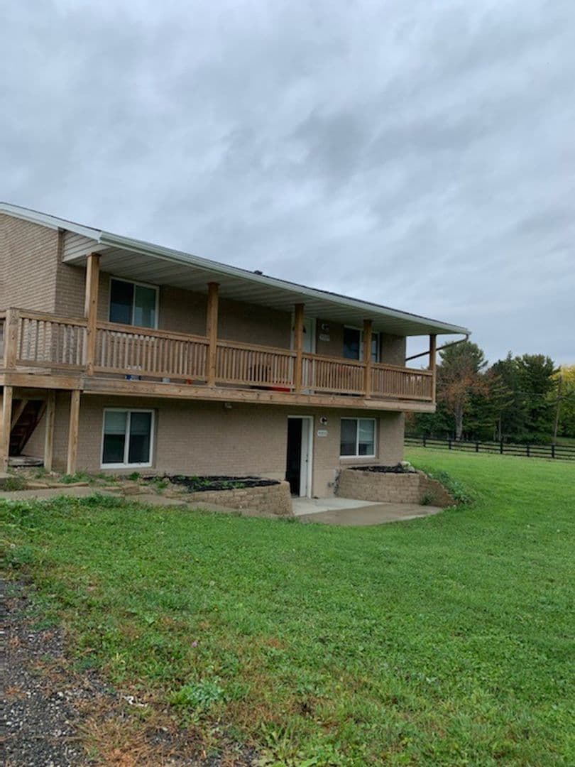 FENTON House: 9375 VALLEY VIEW