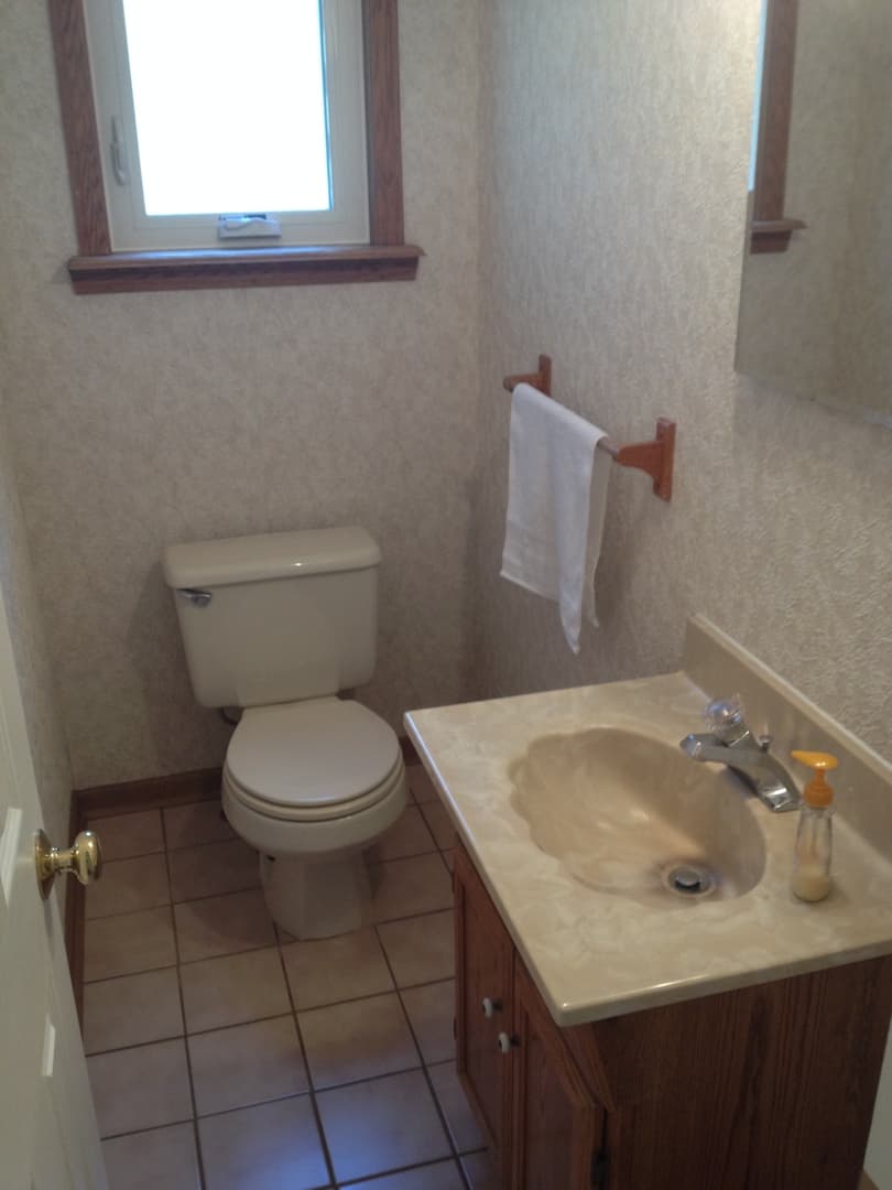LIVONIA House: 35936 JOY RD