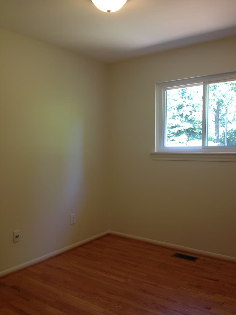 LIVONIA House: 35936 JOY RD