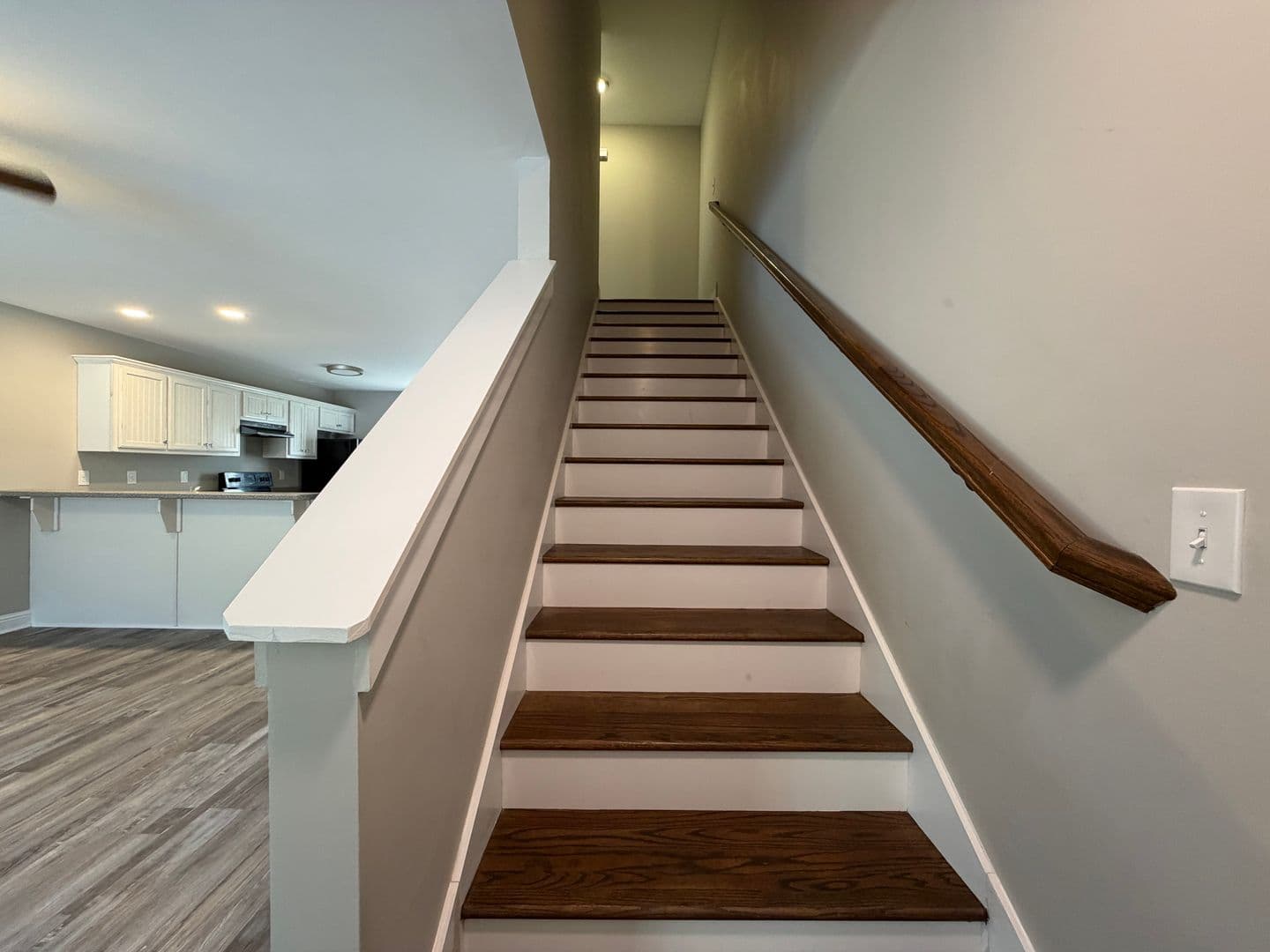 Tunnel Hill Apartment: 312 North Varnell Rd.