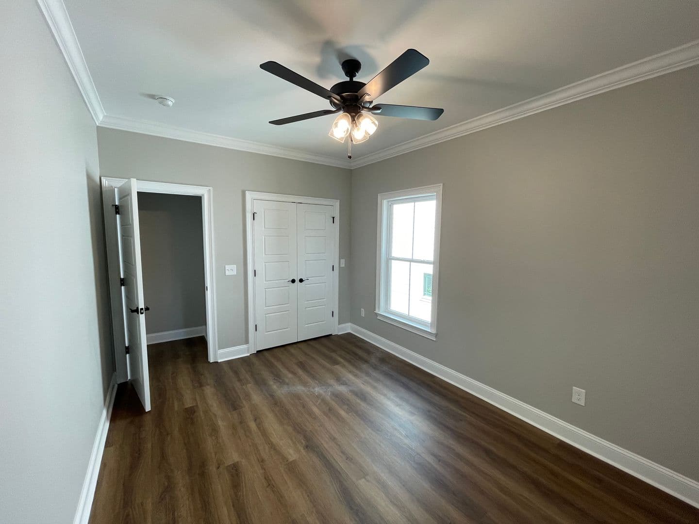 Rome Townhome: 625 E 3rd St Unit 11
