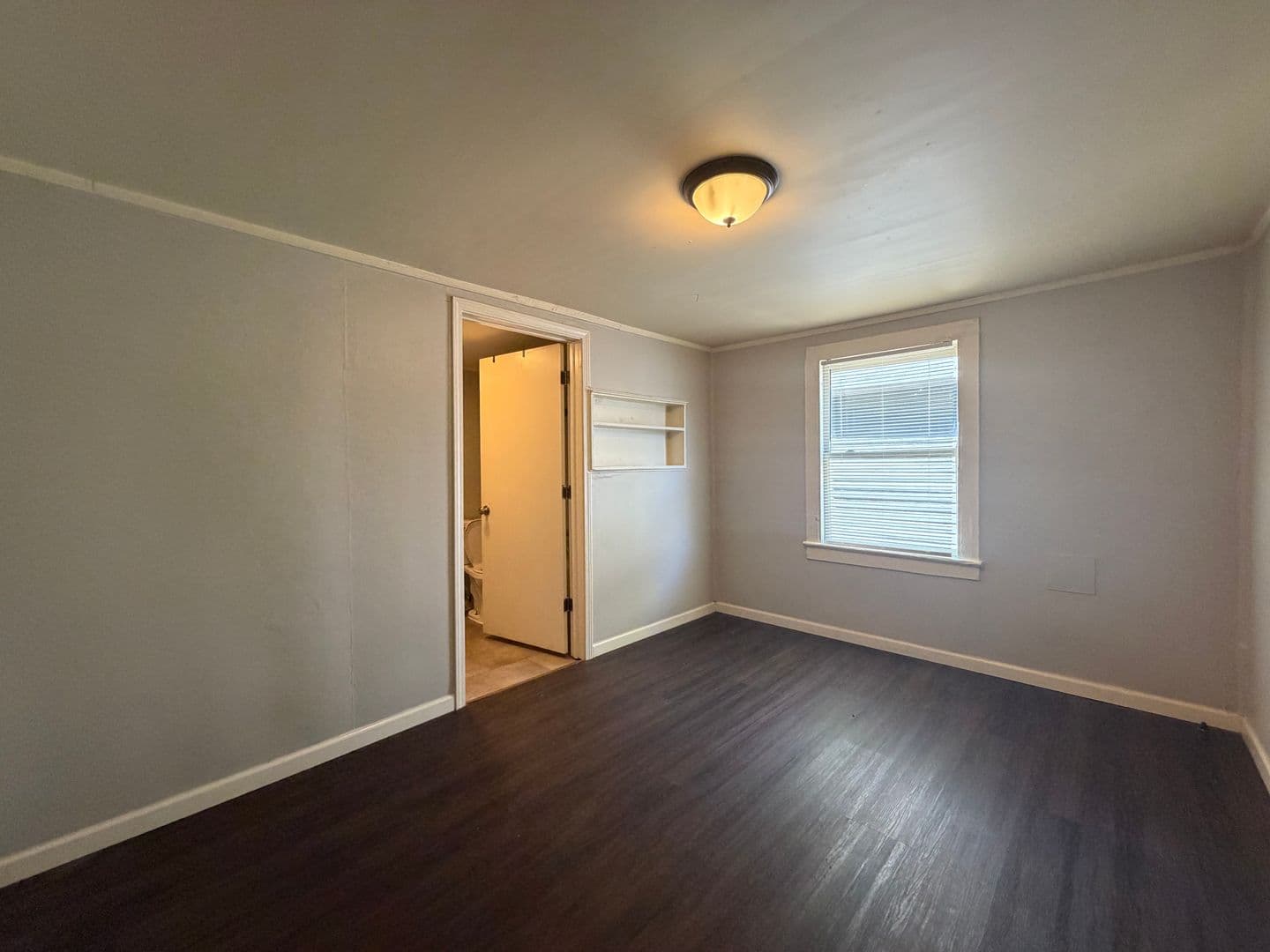 Rome House: 9 N McLin St SW