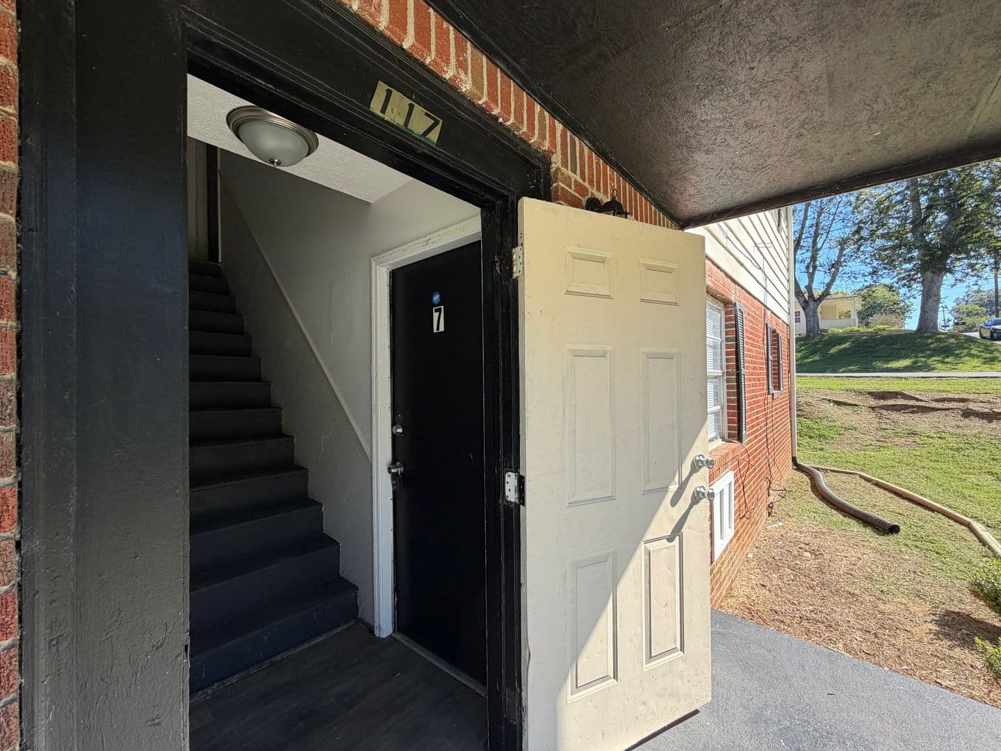 Rockmart Apartment: 117 Pearl St