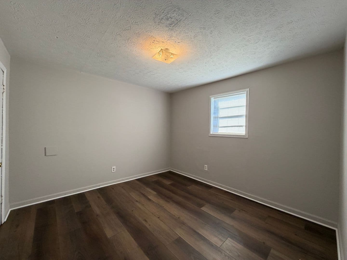 Rockmart Apartment: 117 Pearl St