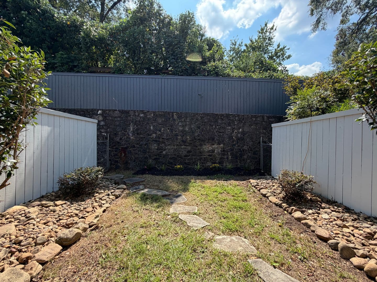 Rome House: 312 E 7th