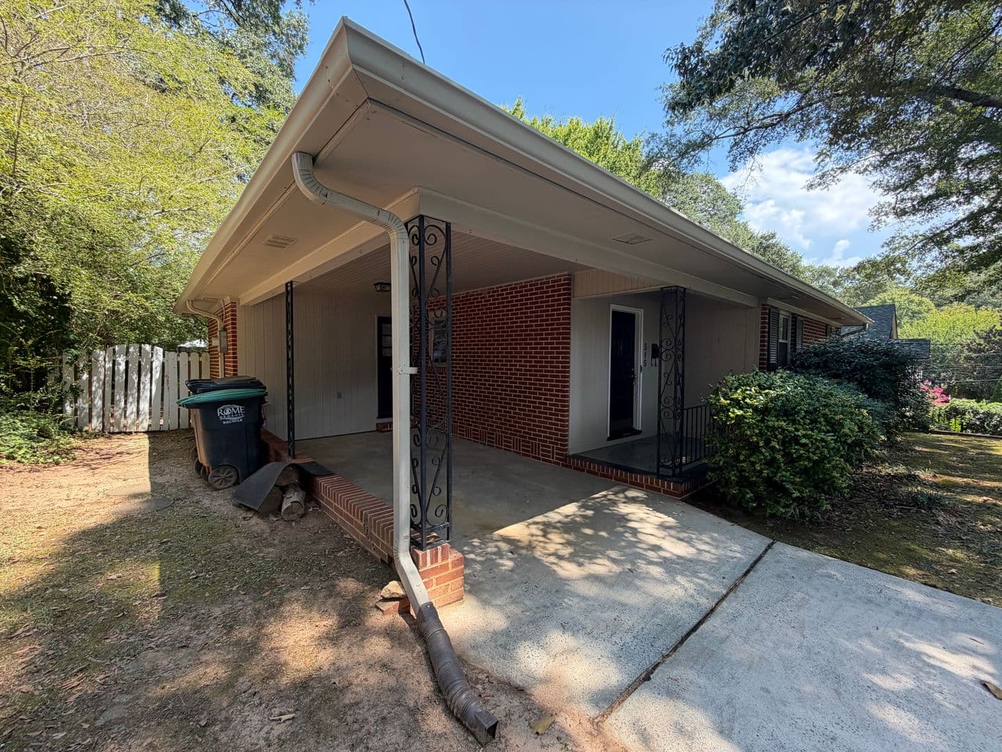 Rome House: 515 Laporte St