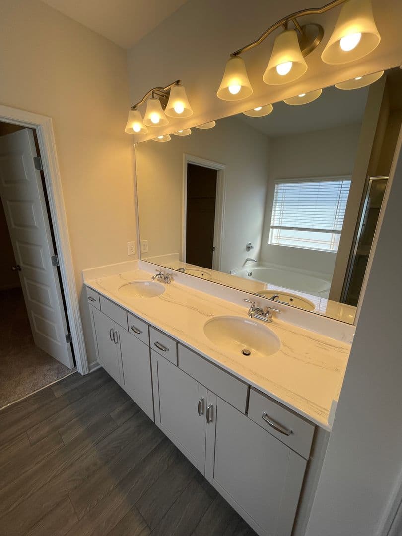 Rome House: 7 Longbrook Dr.