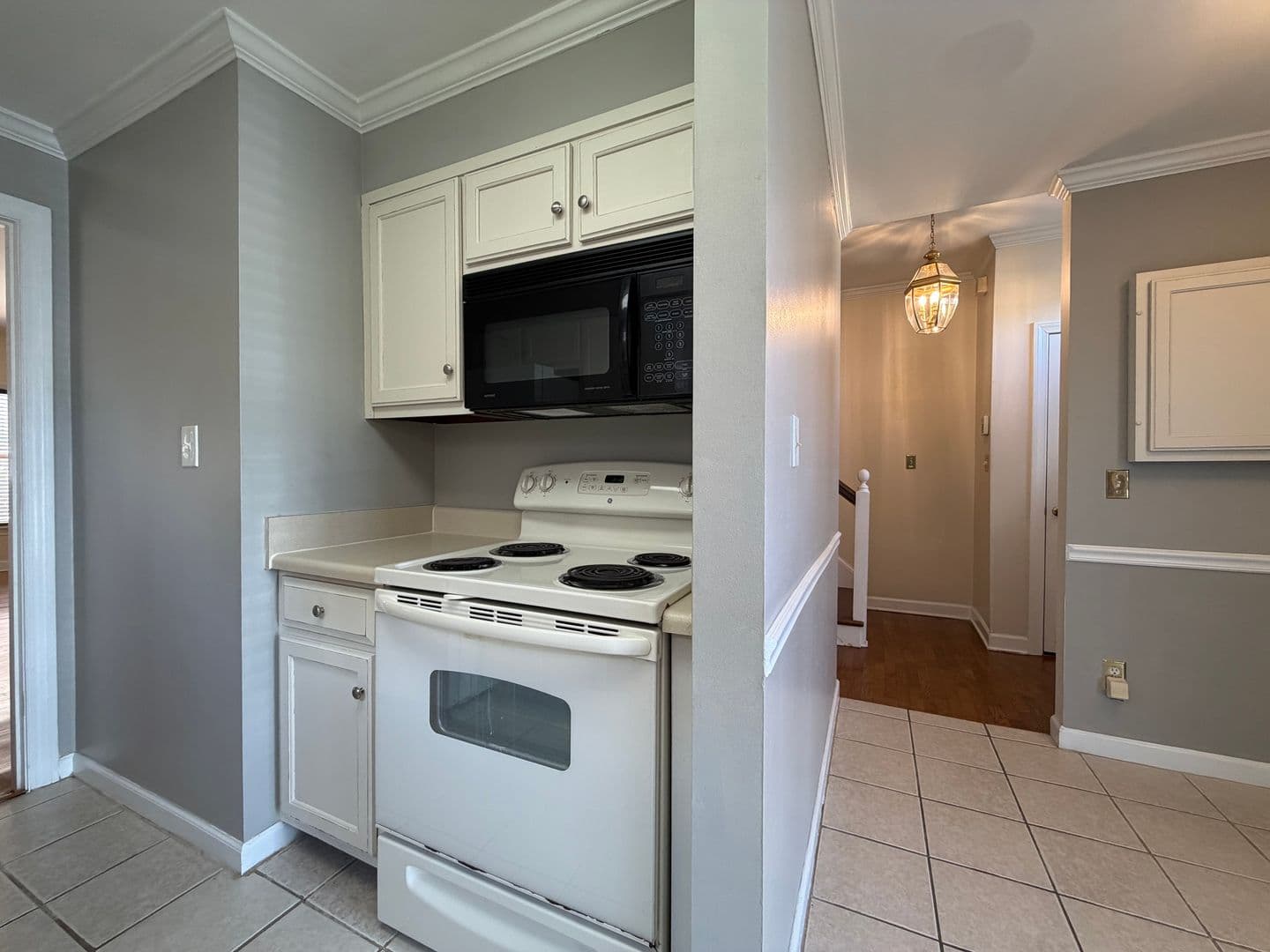 Rome House: 312 E 7th