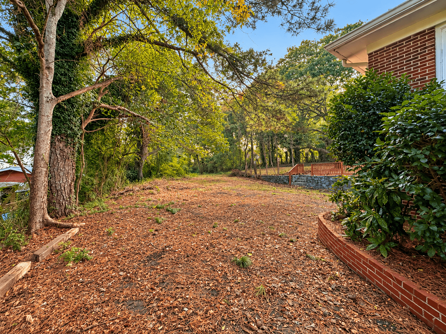 Rome House: 1 Northwood Drive Rome