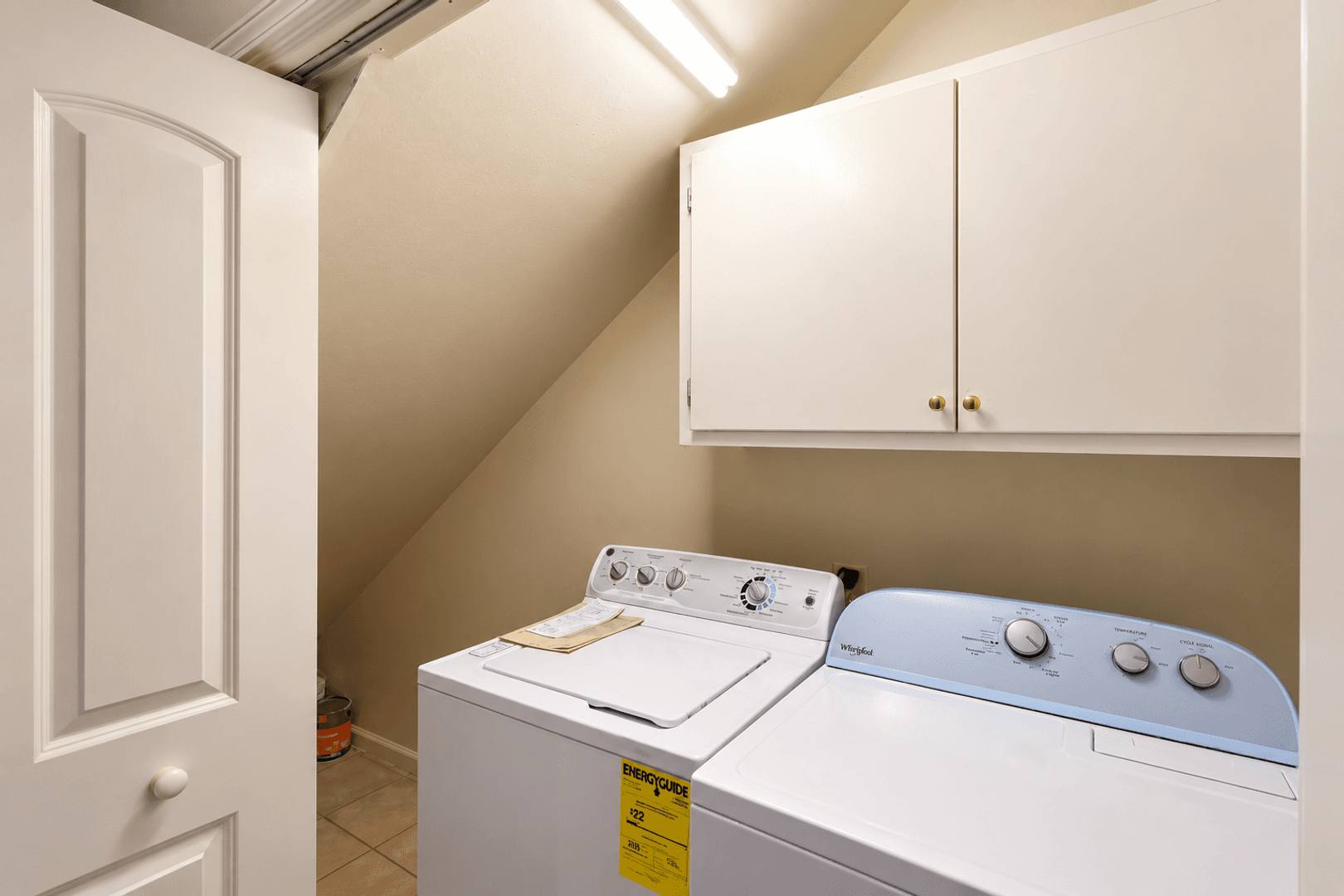 Rome Apartment: 311 E 2nd Ave
