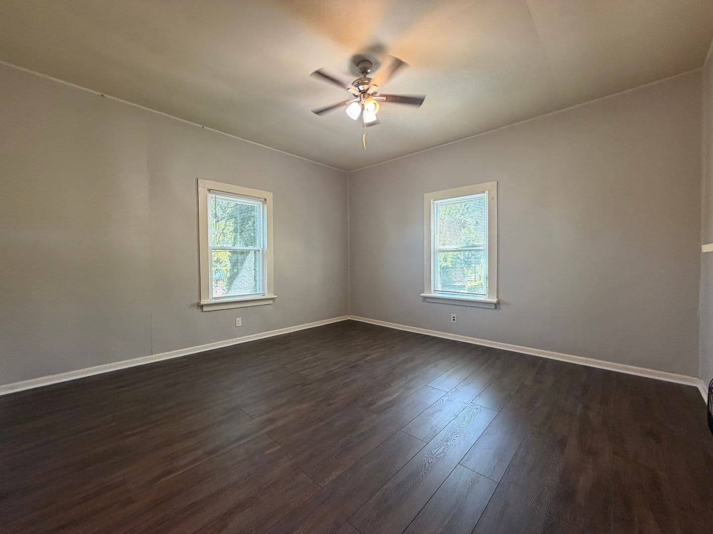 Rome House: 9 N McLin St SW