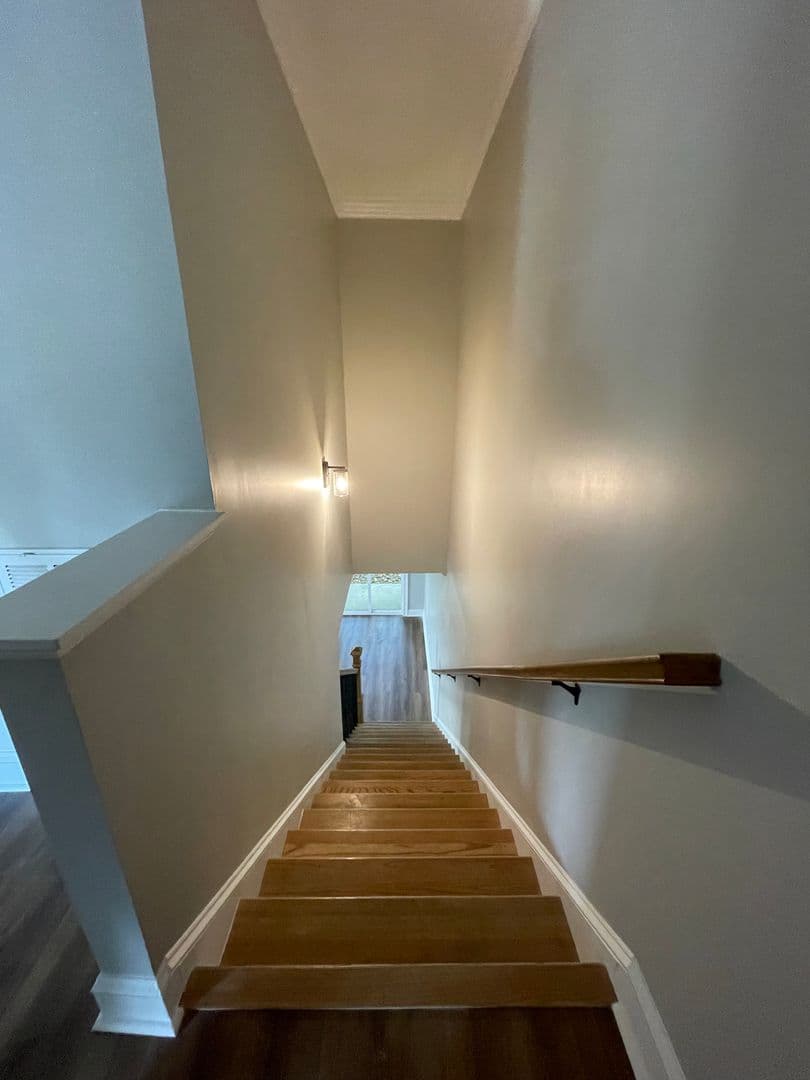 Rome Townhome: 625 E 3rd St Unit 11