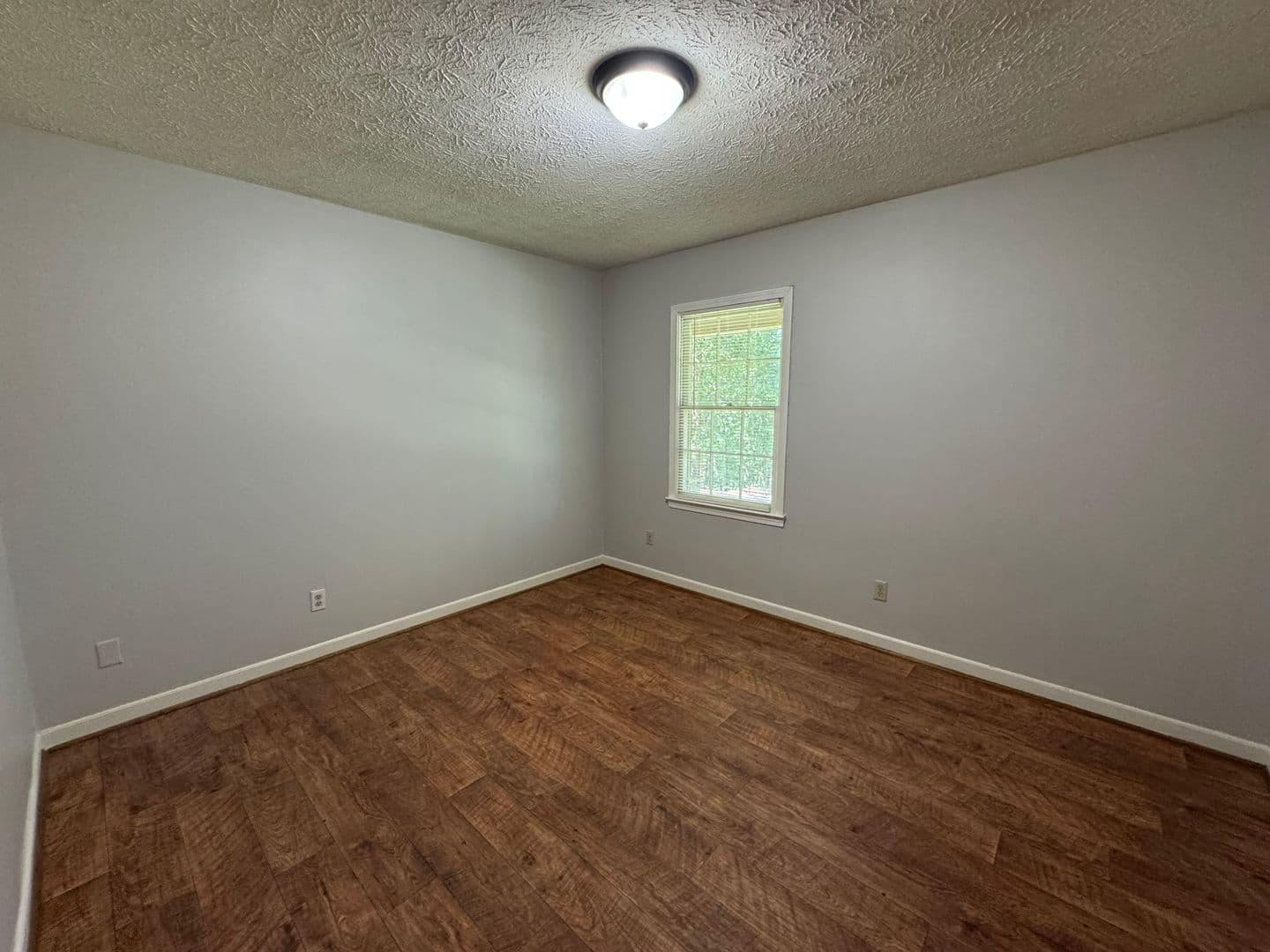 Rome Apartment: 249 Mountain View Rd