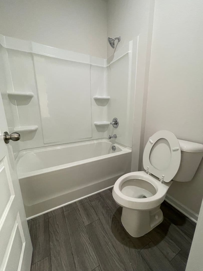 Rome House: 7 Longbrook Dr.