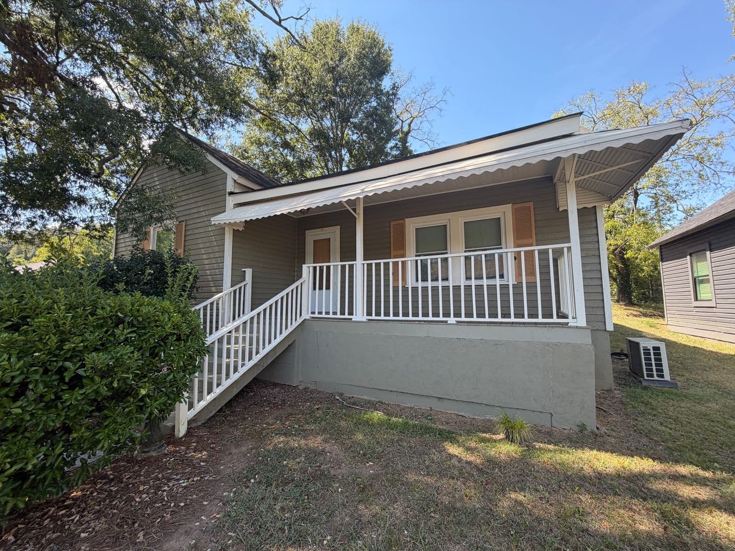 Rome House: 9 N McLin St SW