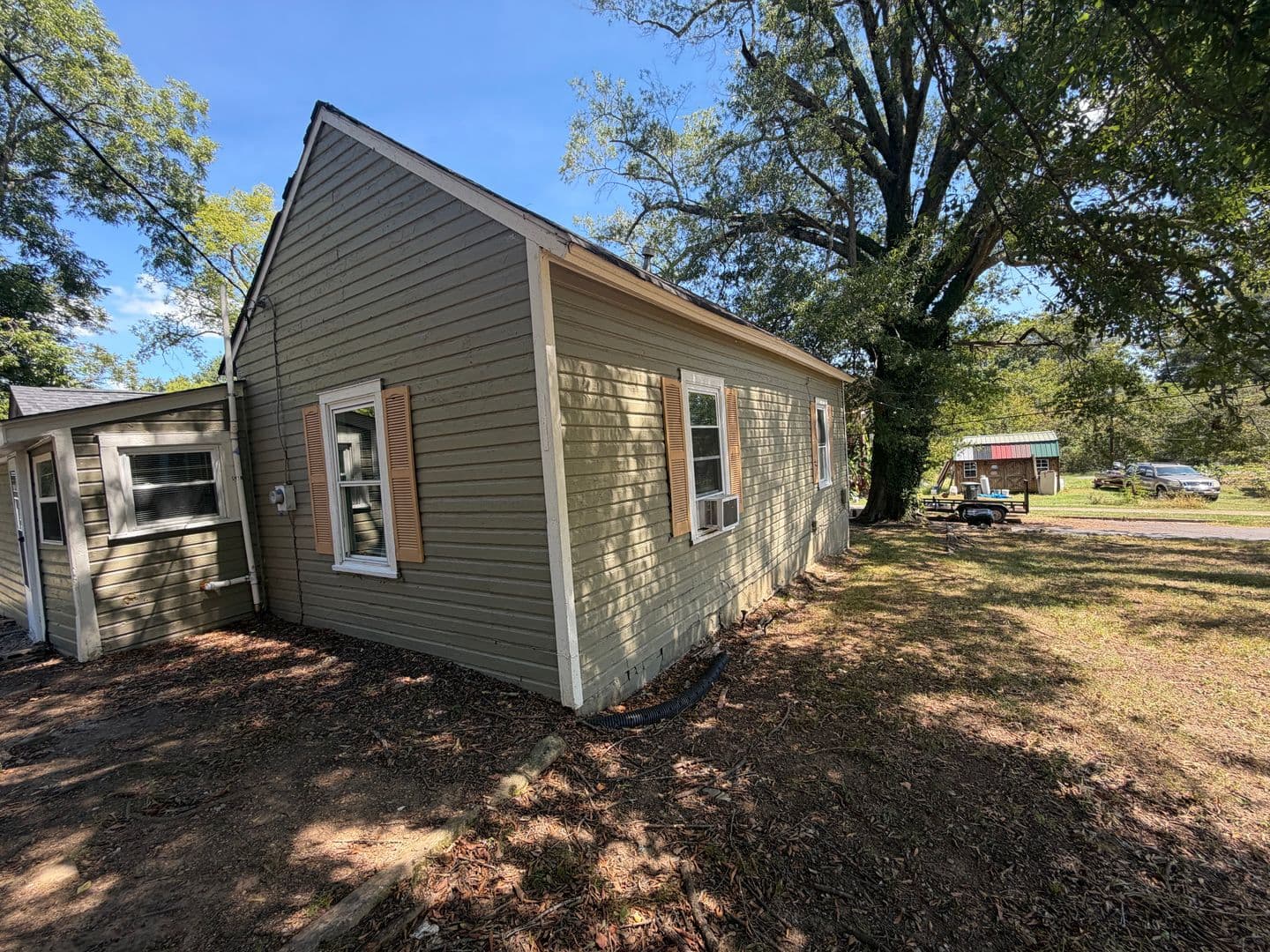Rome House: 9 N McLin St SW