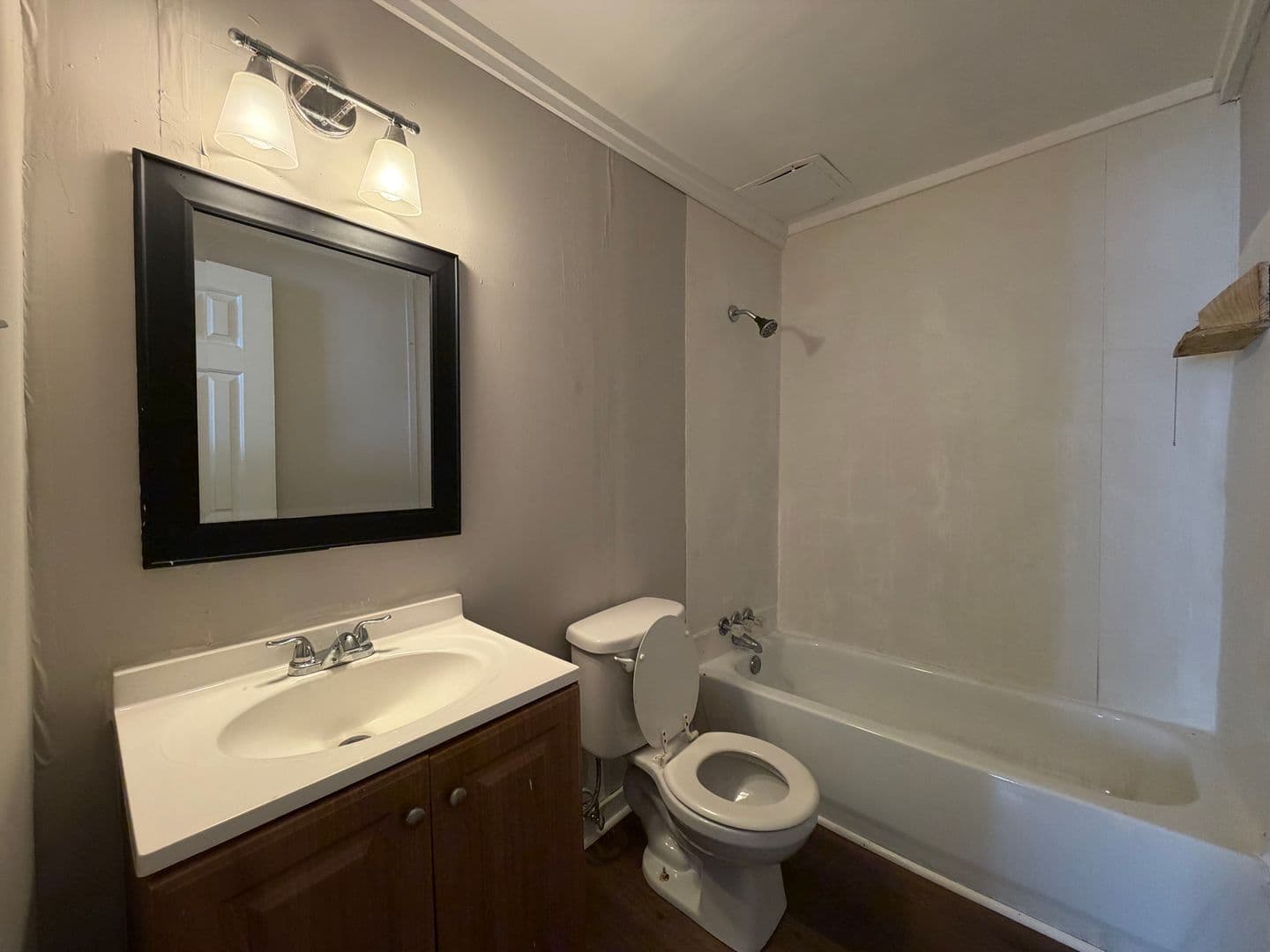 Rockmart Apartment: 117 Pearl St