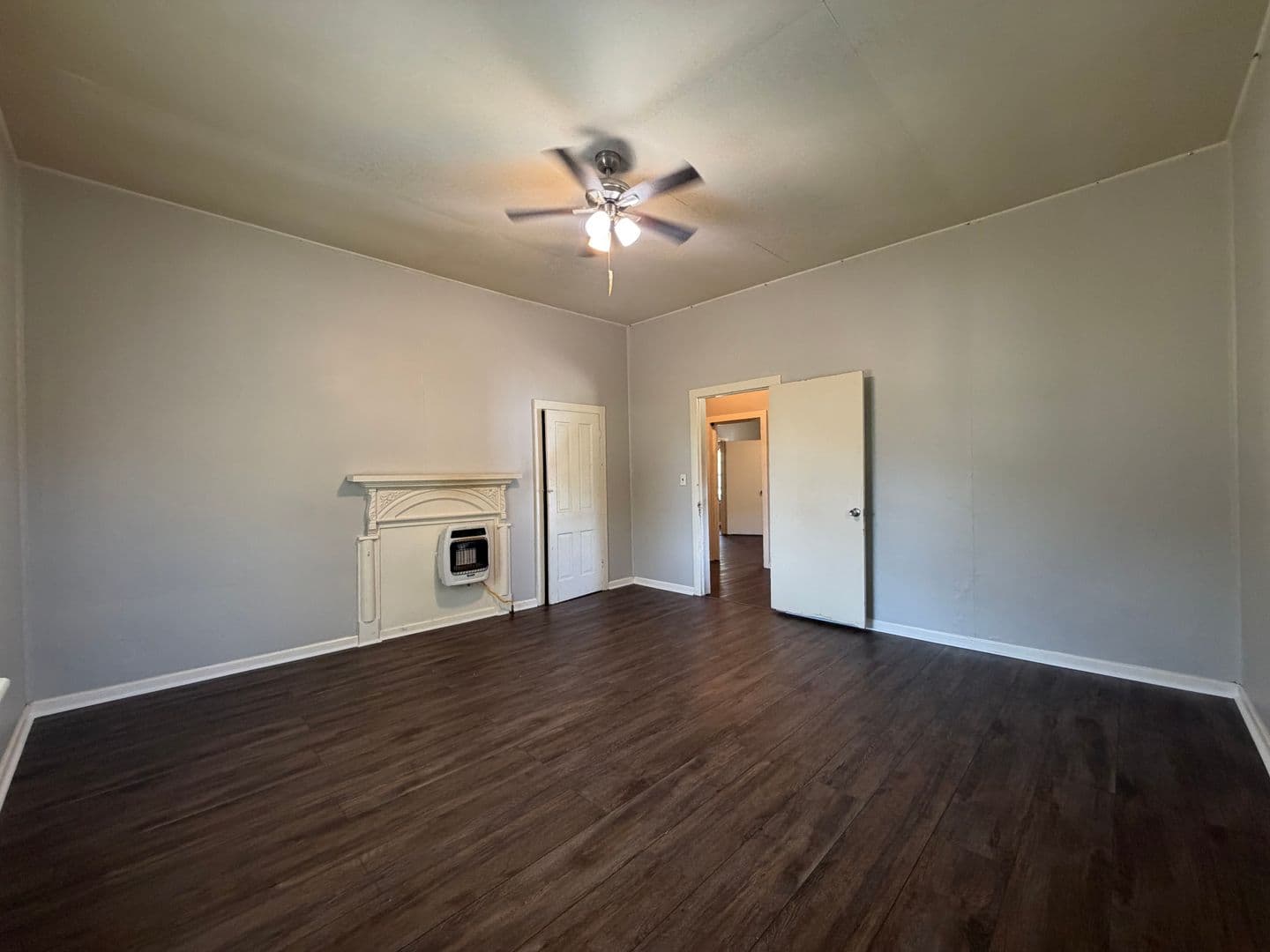Rome House: 9 N McLin St SW