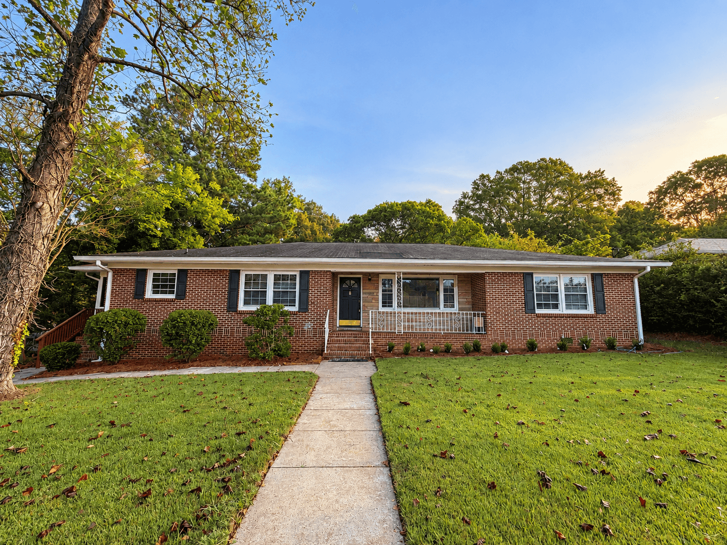Rome House: 1 Northwood Drive Rome