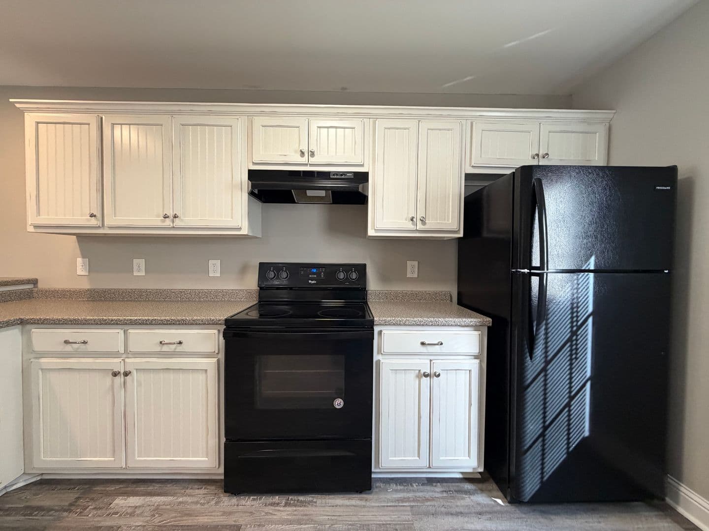 Tunnel Hill Apartment: 312 North Varnell Rd.