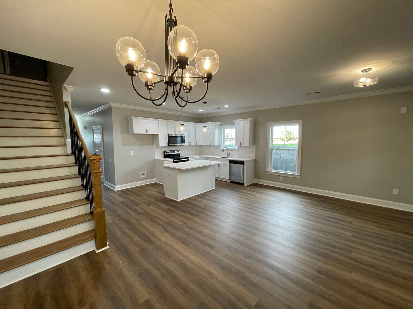 Rome Townhome: 625 E 3rd St Unit 11