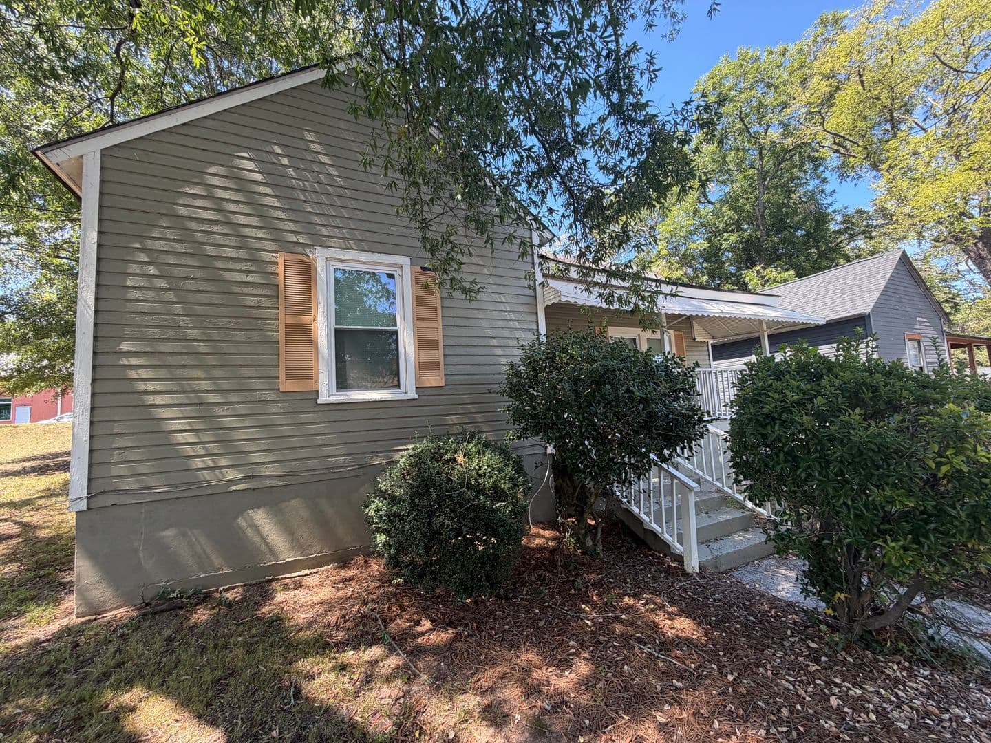 Rome House: 9 N McLin St SW