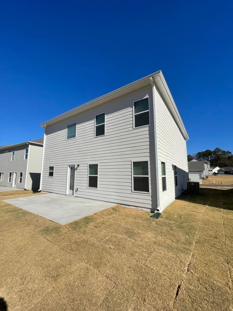 Rome House: 7 Longbrook Dr.