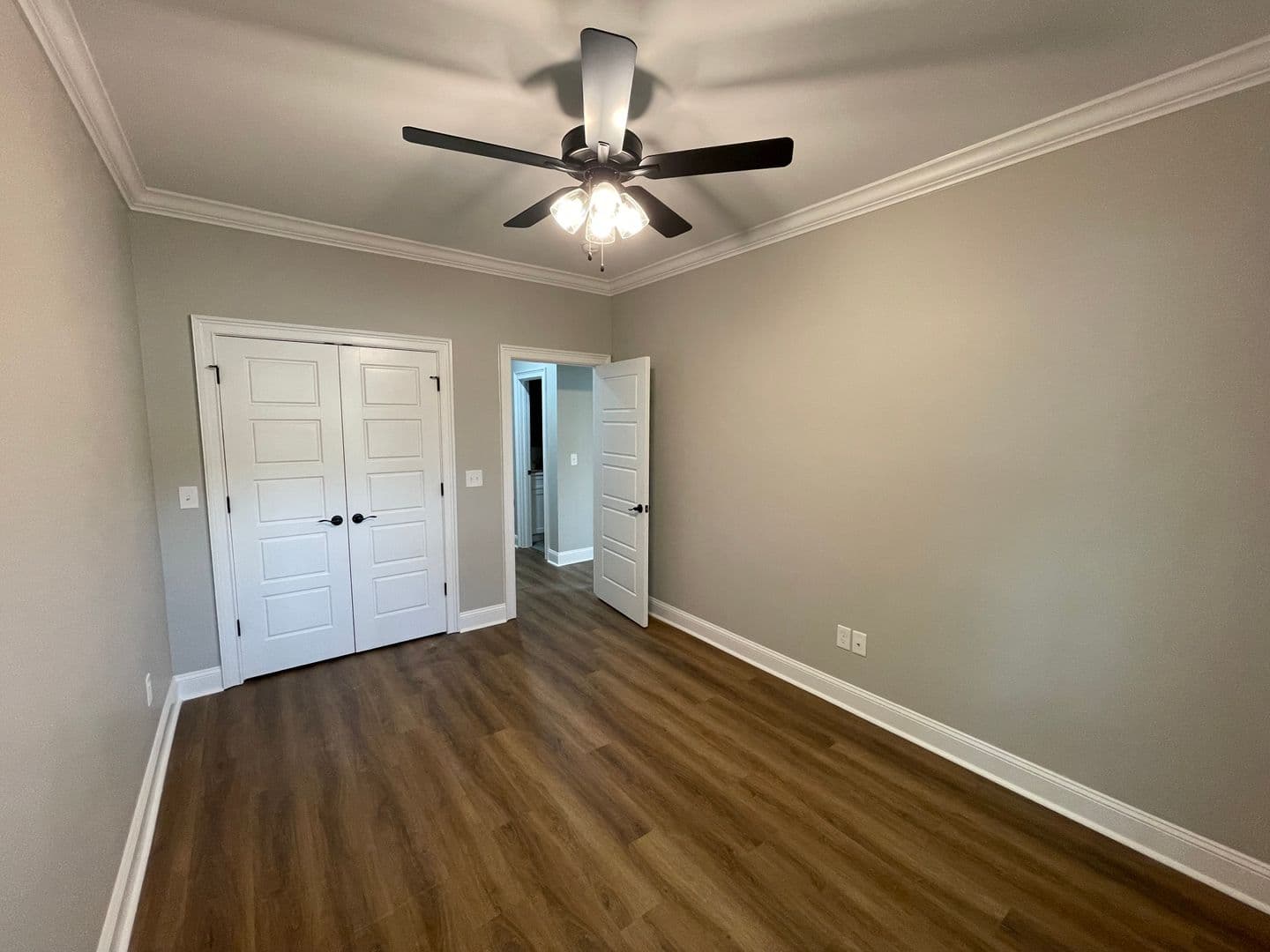 Rome Townhome: 625 E 3rd St Unit 11