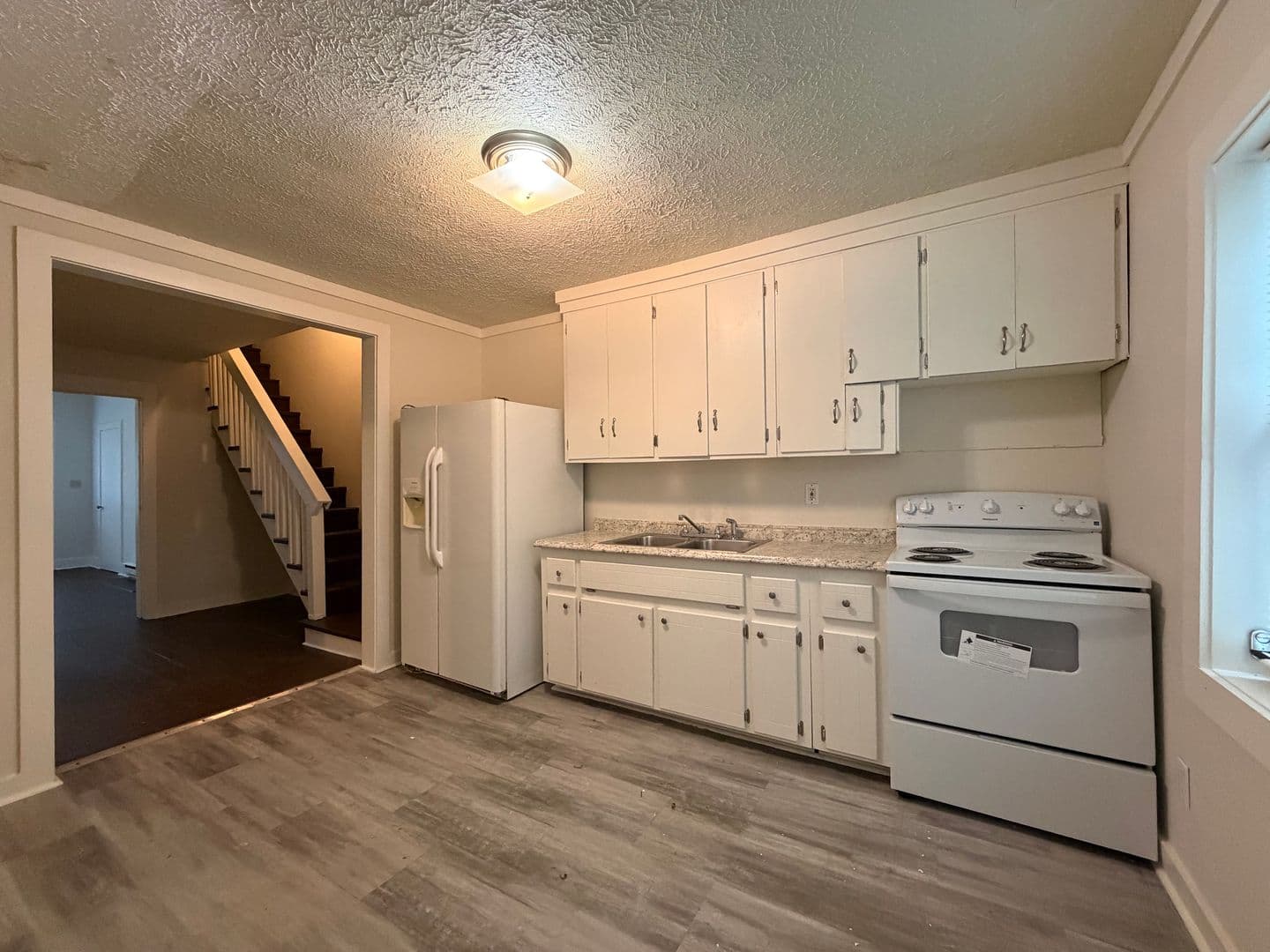 Rome Apartment: 2 N Mclin St.