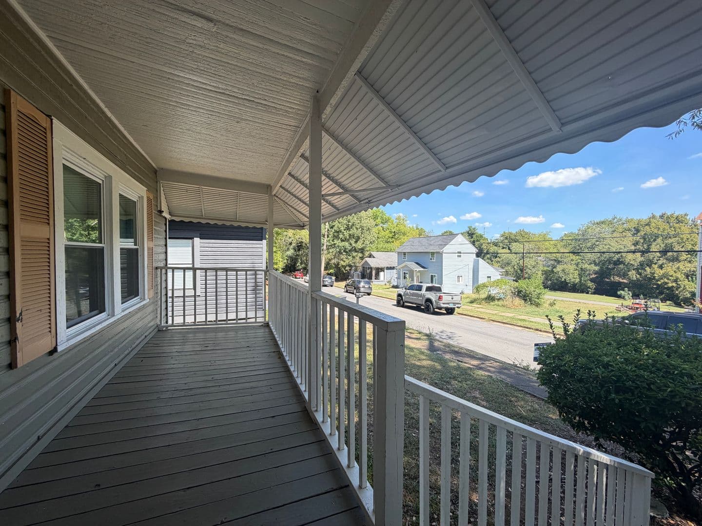Rome House: 9 N McLin St SW