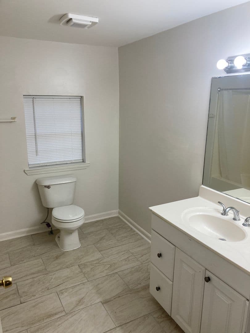 Rome House: 418 E 20th St. SW