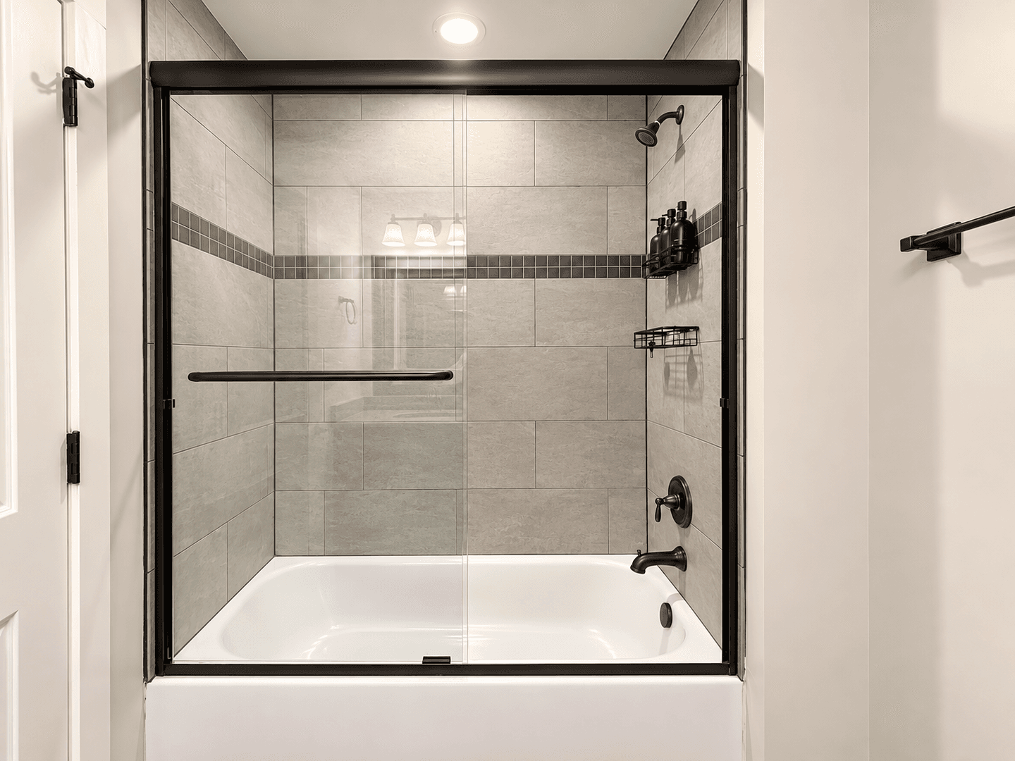 Rome Apartment: 425 Broad St