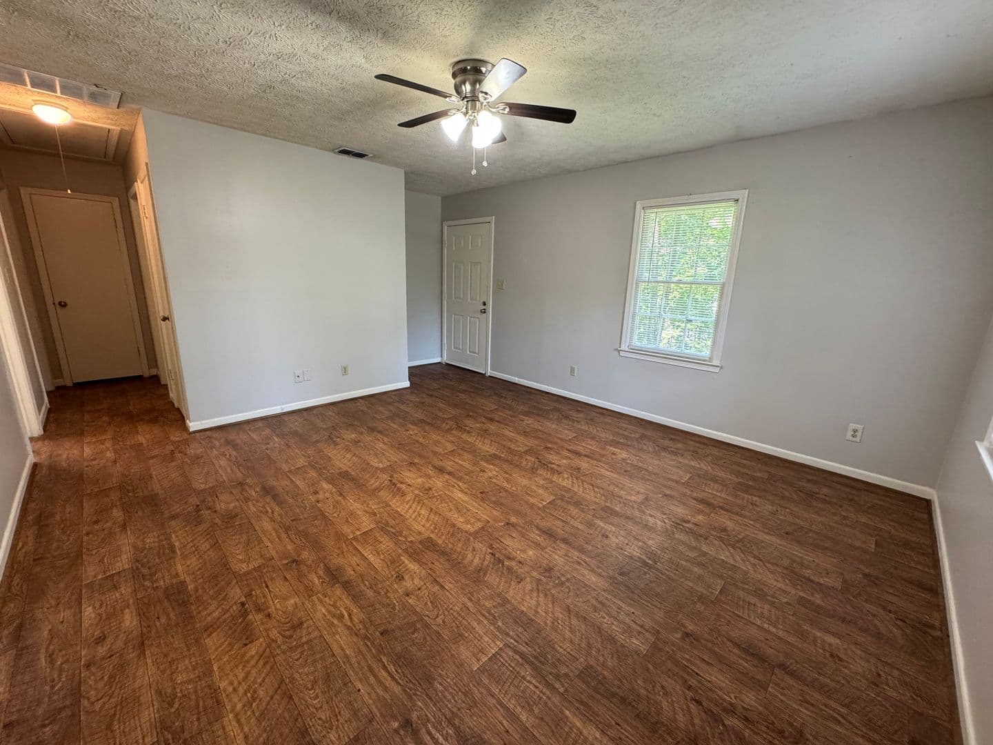Rome Apartment: 249 Mountain View Rd