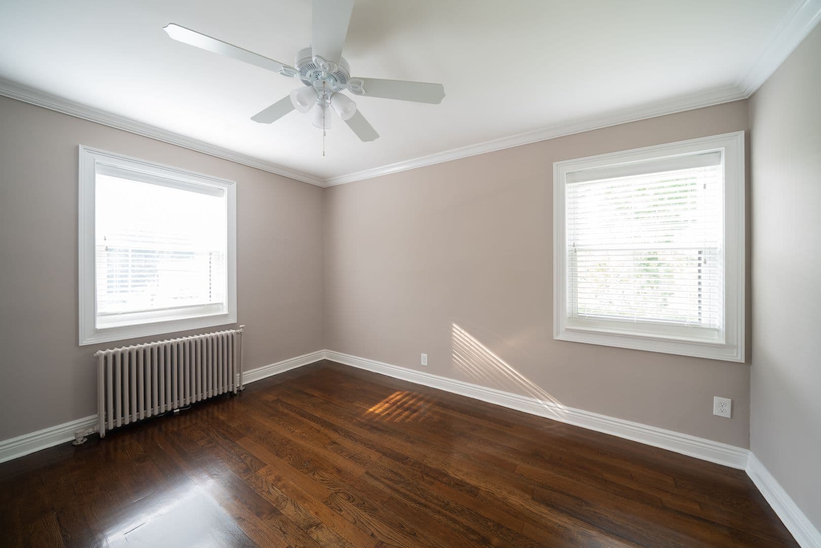 Leonia Apartment: 405 - 425 Broad Avenue,
