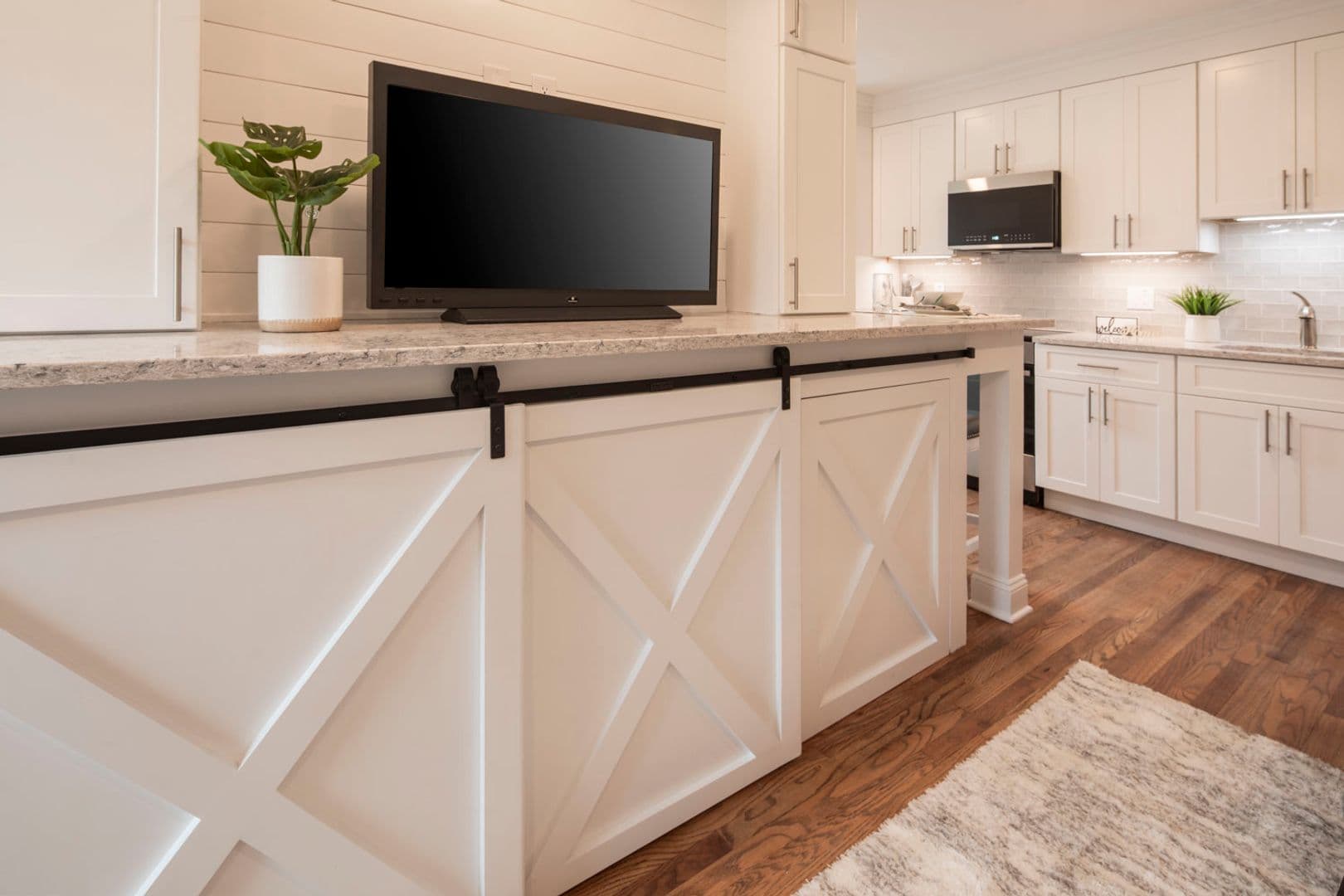 Hackensack Apartment: 70 Polifly Road