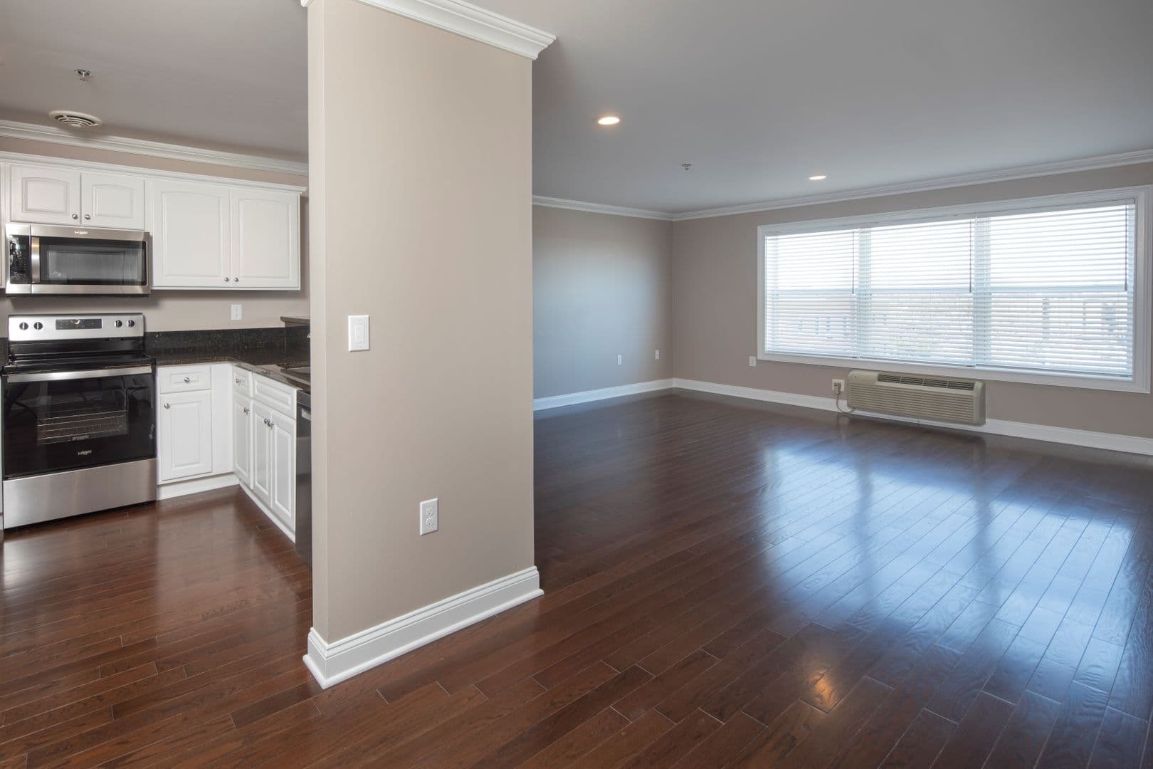 Bergenfield Apartment: 47 Legion Drive