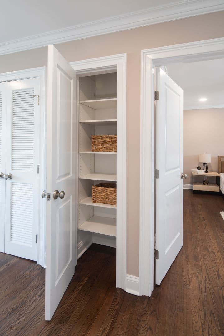 Englewood Apartment: 60 East Linden Avenue