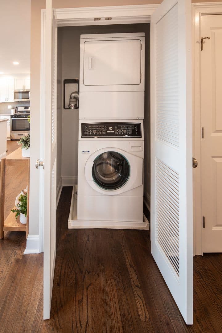 Englewood Apartment: 60 East Linden Avenue