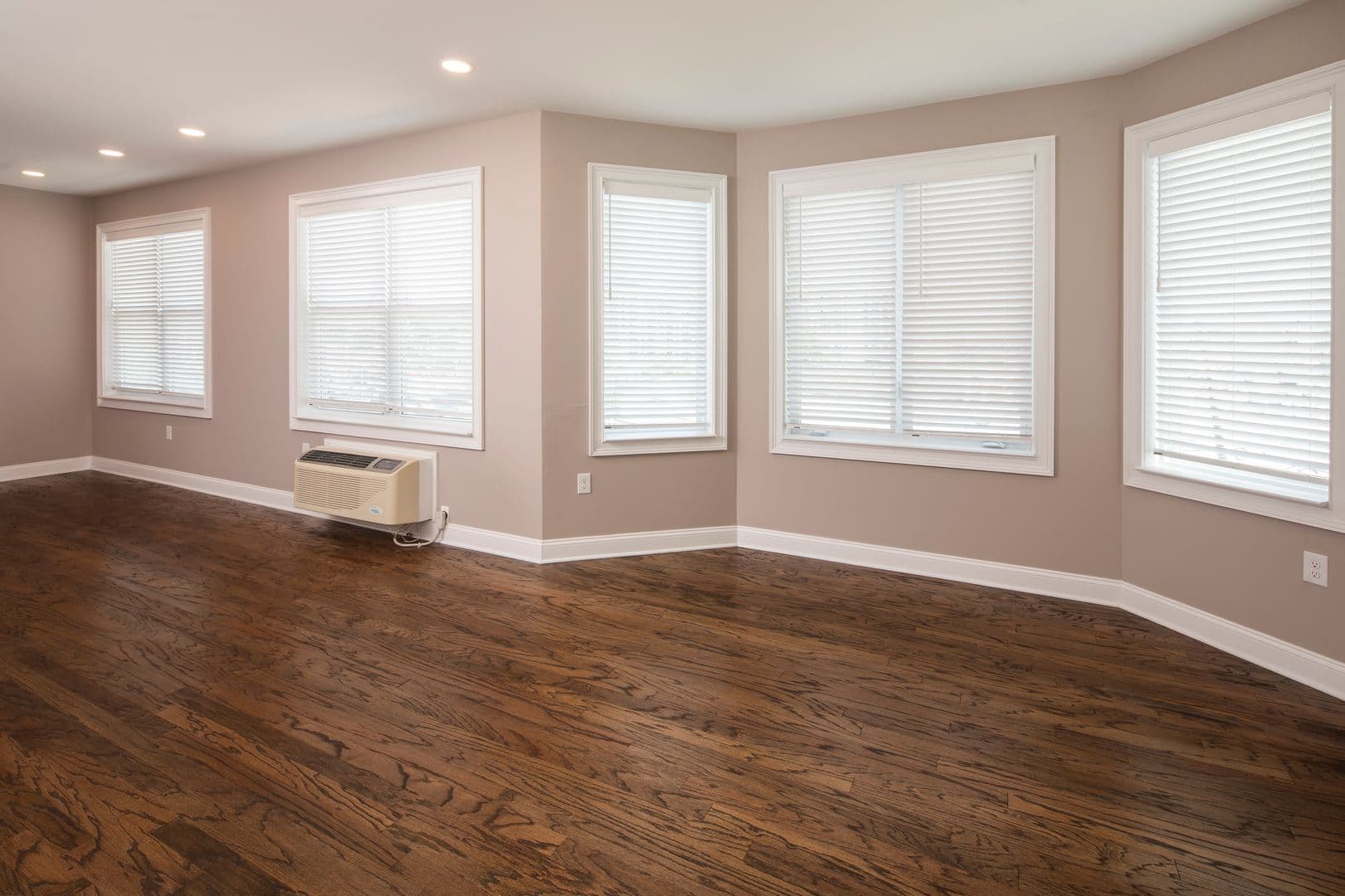 Hackensack Apartment: 29 Linden Street